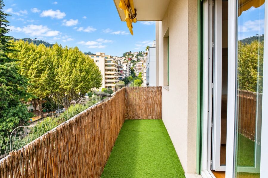 Appartement à vendre à Nice — Vue parc & jardin — photo 1