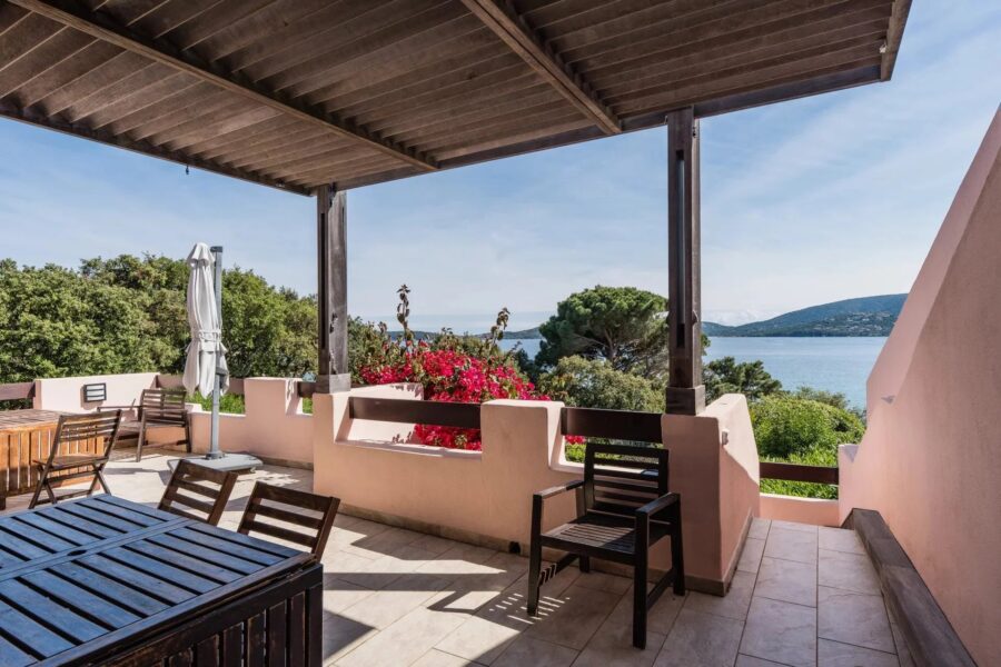 Maison en location vacances à Lecci — Vue mer — photo 1