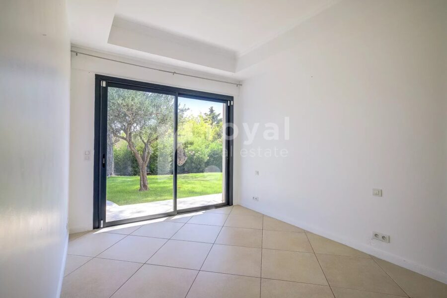 Maison à vendre à Mougins — Vue parc & jardin — photo 8
