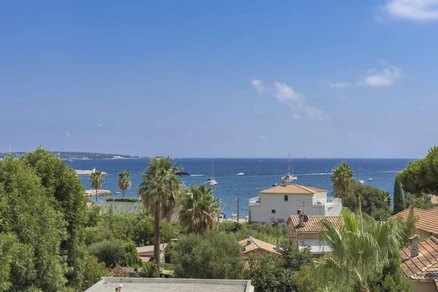 Maison à vendre à Vallauris — Vue mer — photo 1