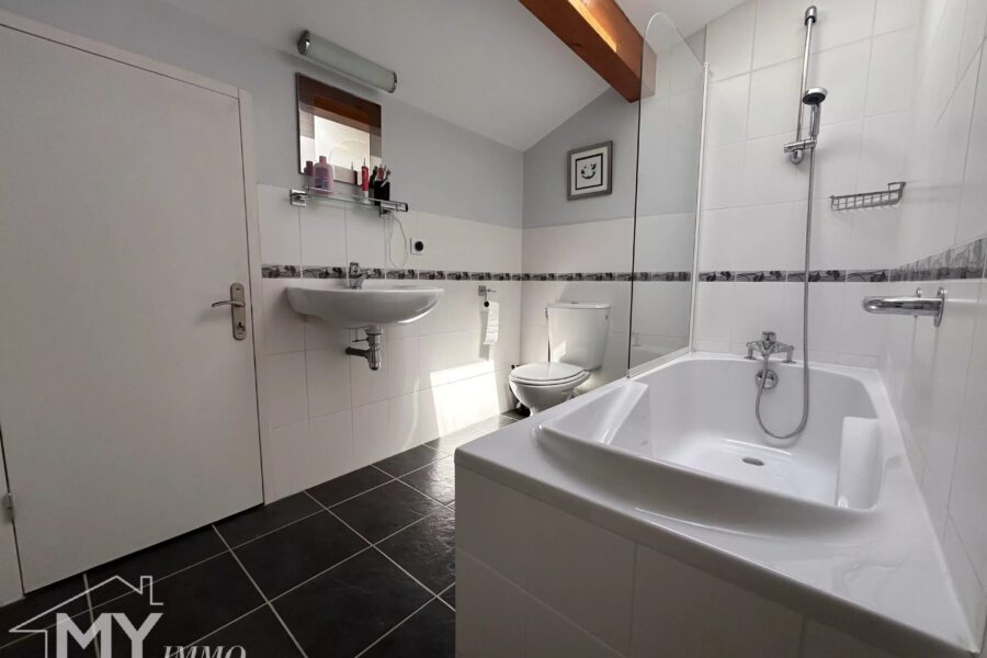 Maison à vendre à Saint-Méard-de-Gurçon — Vue parc & jardin — photo 11