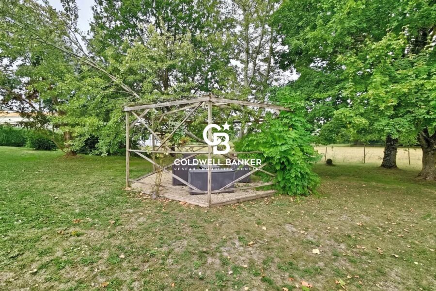 Maison à vendre à Saint-Porchaire — Vue nature — photo 17