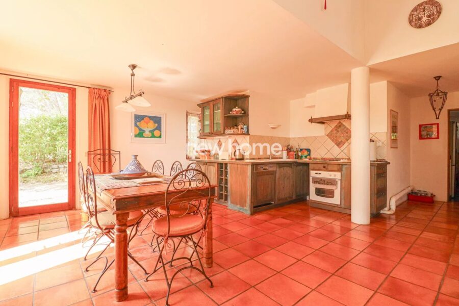 Maison à vendre à Seillans — Vue parc & jardin — photo 11