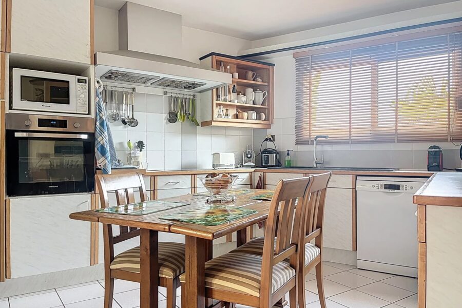 Maison à vendre à La Rochelle — Vue parc & jardin — photo 8