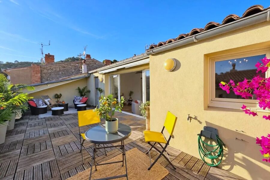 Appartement à vendre à Hyères — Vue sur la ville — photo 2