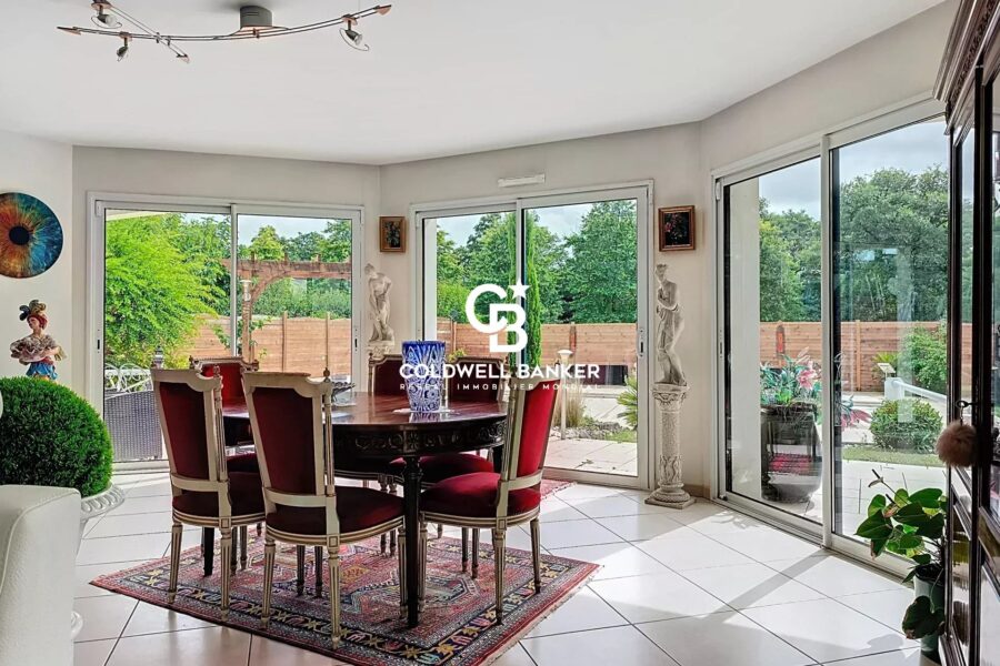 Maison à vendre à La Roche-sur-Yon — Vue parc & jardin — photo 4