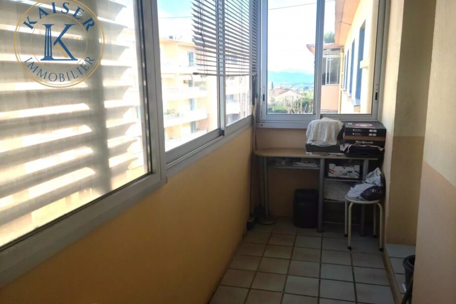 Appartement à vendre à La Farlède — Vue sur la ville — photo 7
