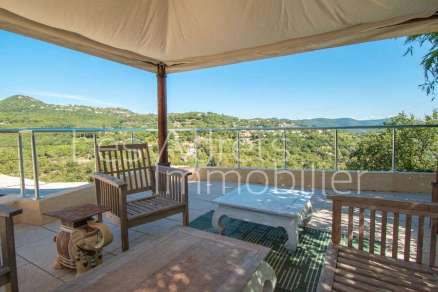 Maison à vendre à Les adrets-de-l&rsquo;estérel — Vue montagne — photo 3