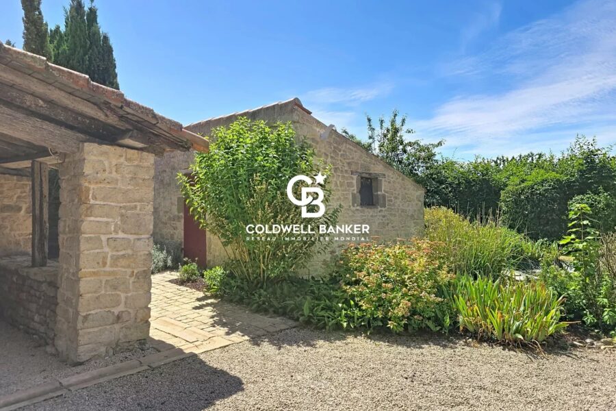 Maison à vendre à Thiré — Vue parc & jardin — photo 18