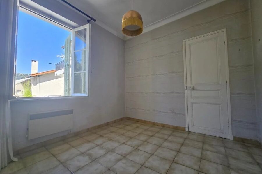 Maison à vendre à Tourrette-Levens — Vue montagne — photo 8