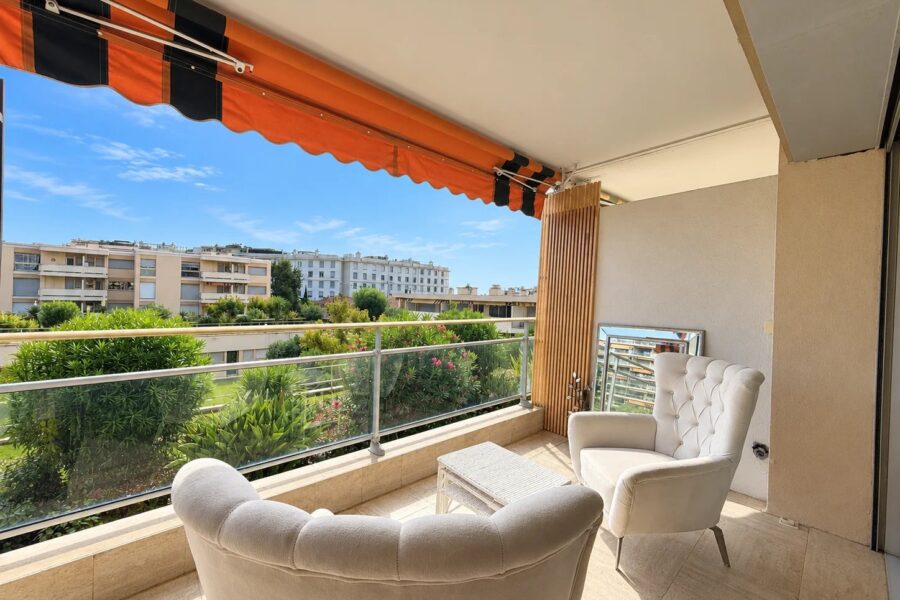 Appartement à vendre à Cannes — Vue parc & jardin — photo 3