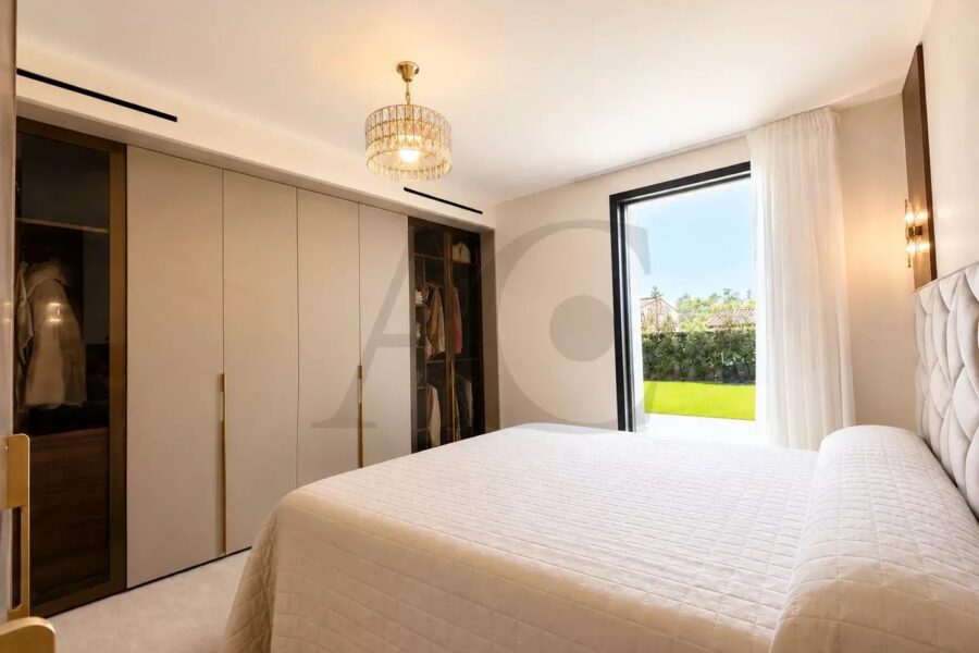 Maison à vendre à Villeneuve-Loubet — Vue parc & jardin — photo 10