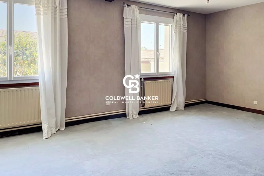 Maison à vendre à Sainte-Lheurine — Vue parc & jardin — photo 13