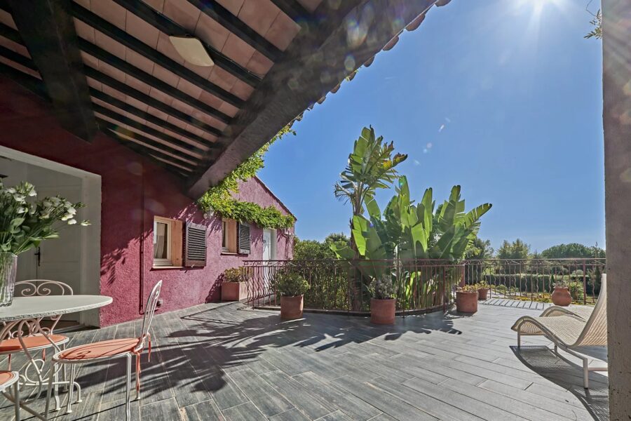 Maison à vendre à La Londe-les-Maures — Vue parc & jardin — photo 26