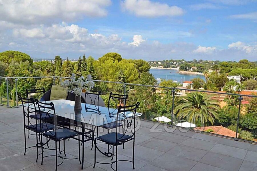 Maison à vendre à Cap-d&rsquo;Antibes — Vue mer — photo 2