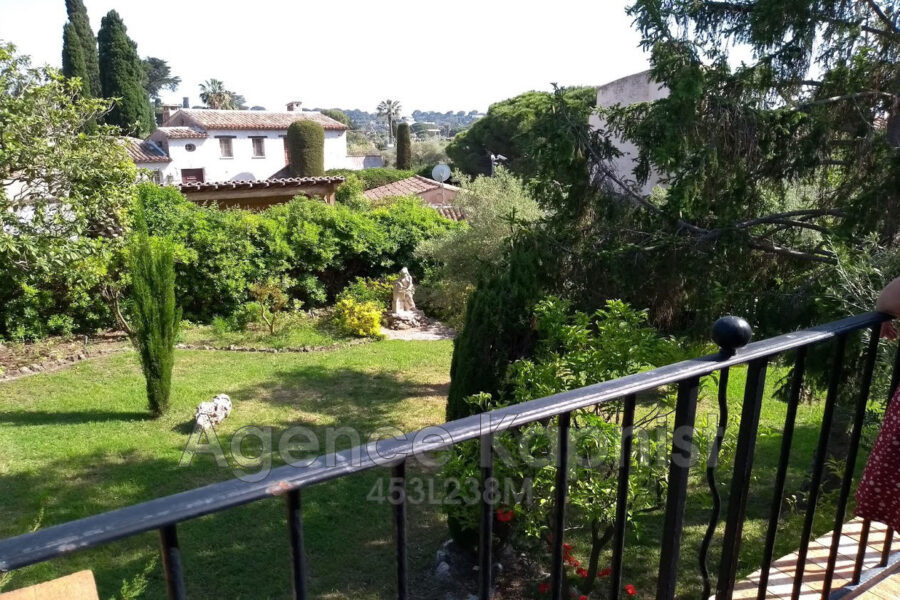 Maison à louer à Juan-les-Pins — Vue mer — photo 7