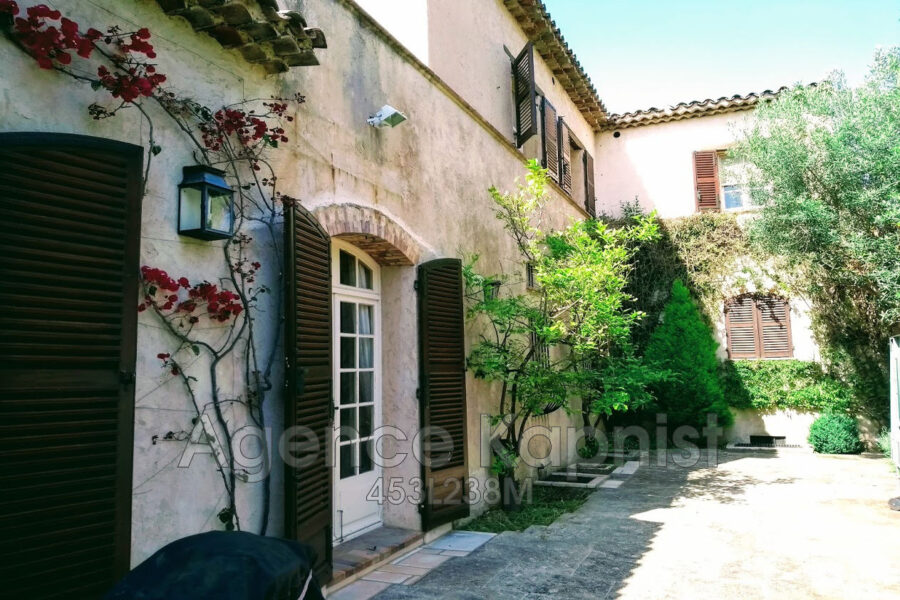 Maison à louer à Juan-les-Pins — Vue mer — photo 6
