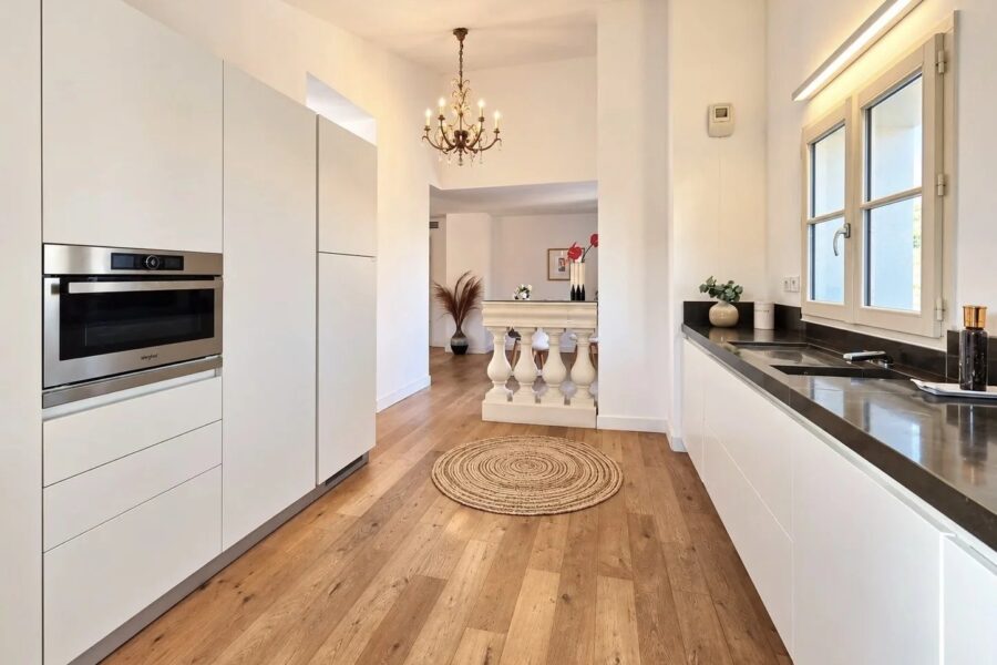 Appartement à vendre à Hyères — Vue sur la ville — photo 8