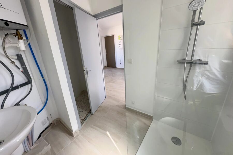 Appartement à vendre à Perpignan — Vue sur la ville — photo 6