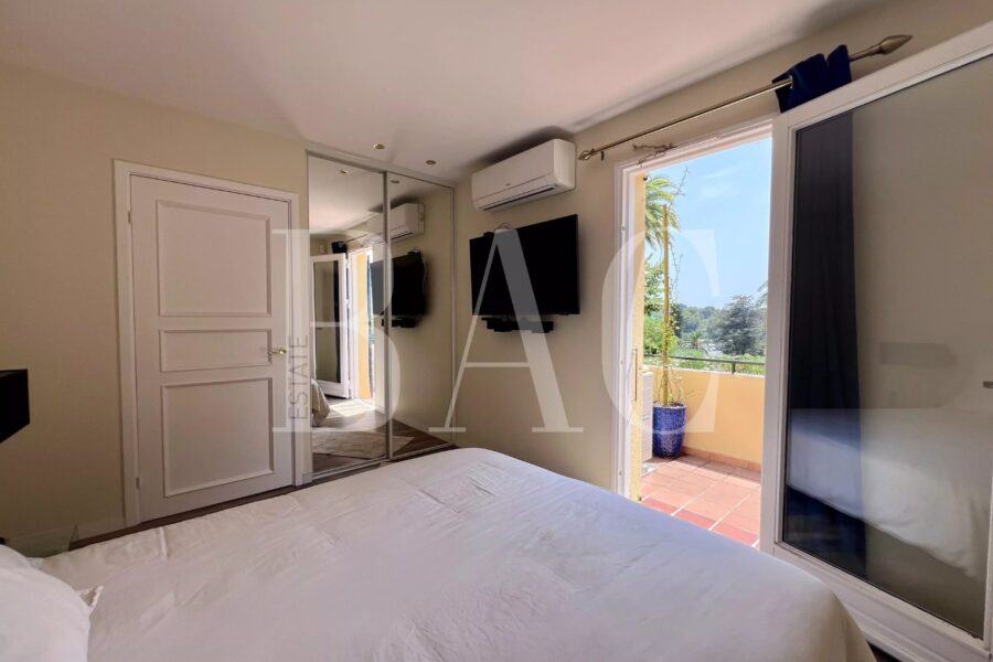 Maison à vendre à Cannes — Vue parc & jardin — photo 12