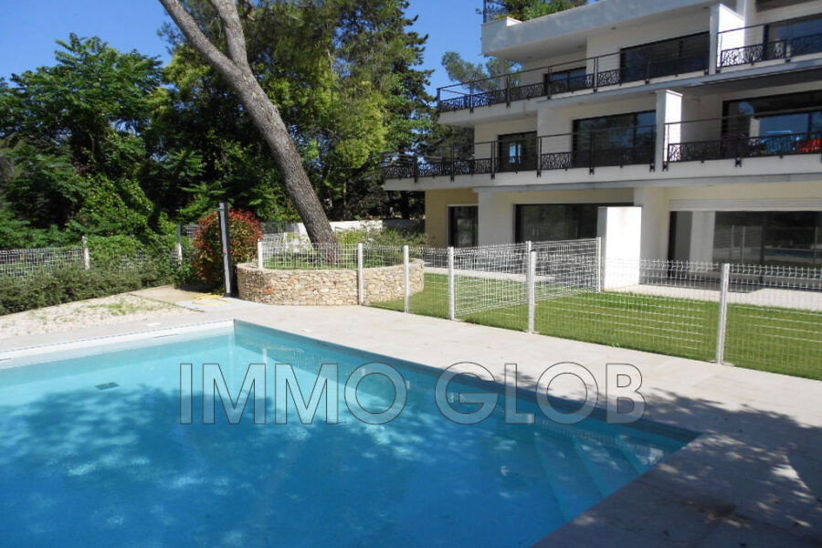 Appartement à vendre à Nîmes — Vue parc & jardin — photo 2