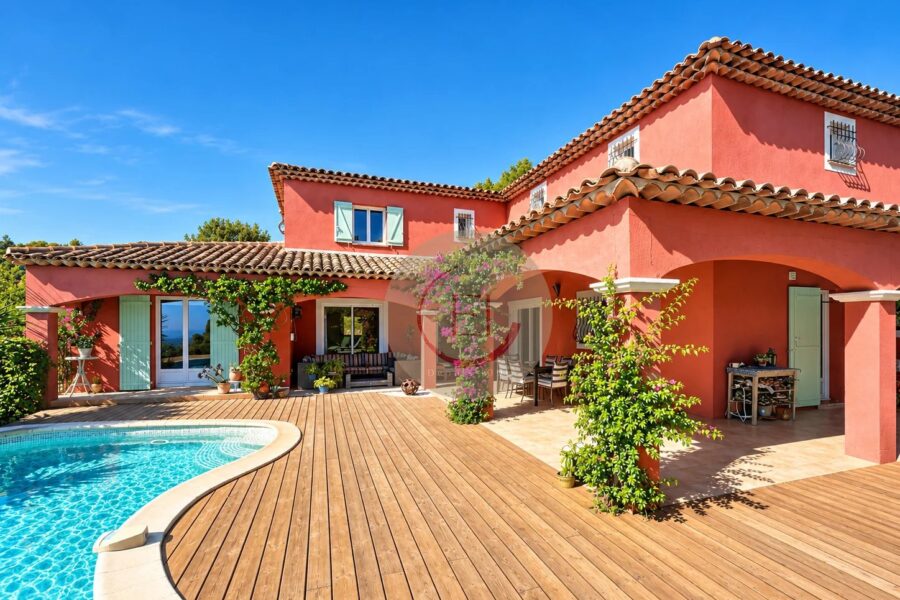 Maison à vendre à Les Adrets-de-l&rsquo;Estérel — Vue mer — photo 4