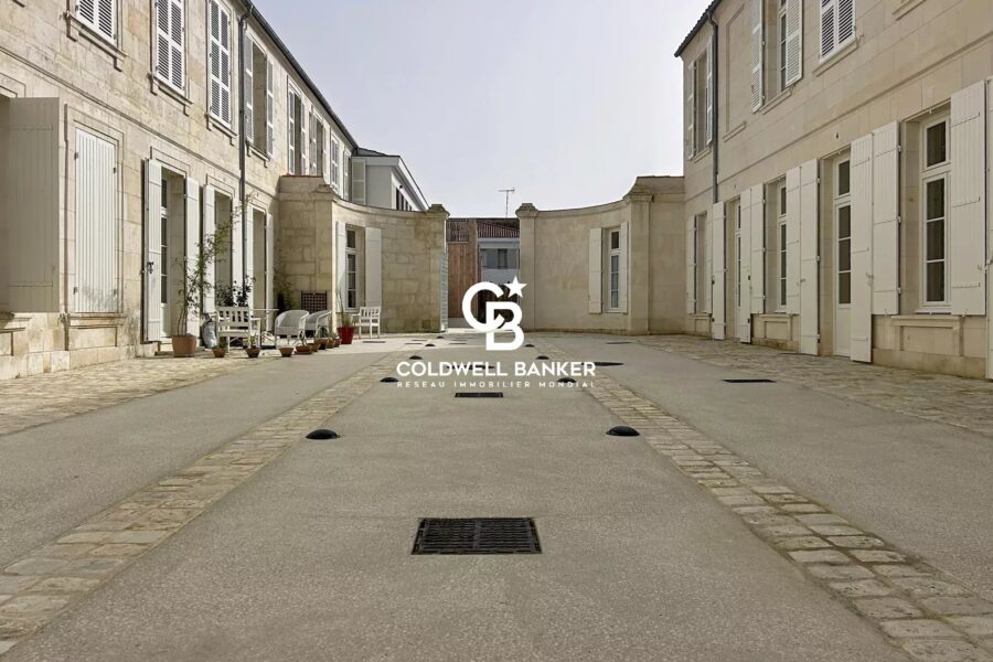 Appartement à vendre à Rochefort — Vue sur la ville — photo 6