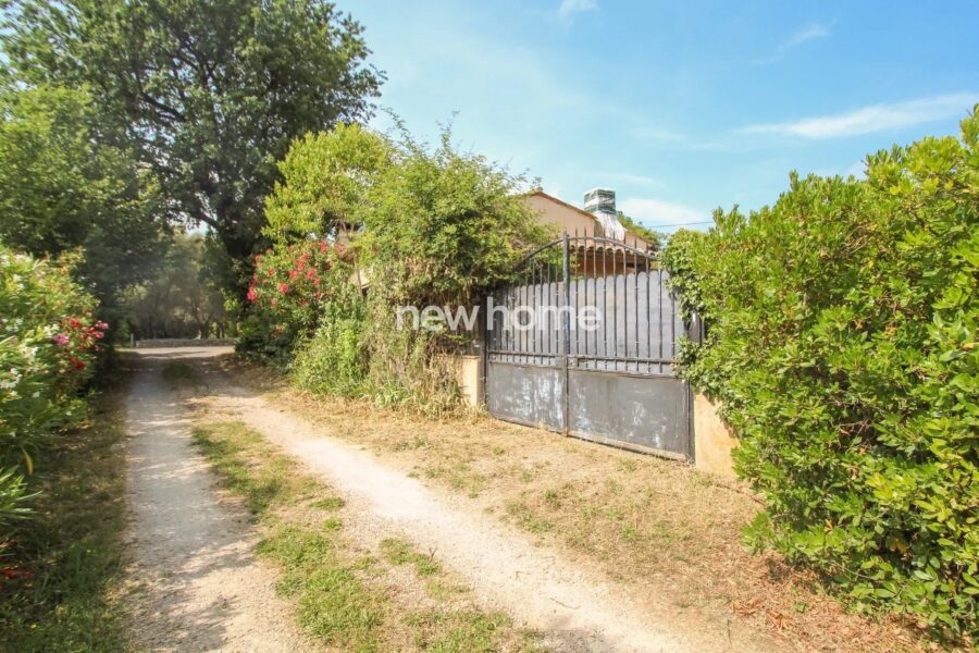 Maison à vendre à Châteauneuf-Grasse — Vue parc & jardin — photo 19