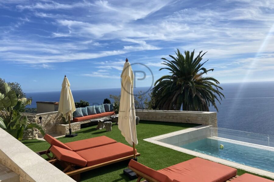 Maison en location vacances à Roquebrune-Cap-Martin — Vue mer — photo 14