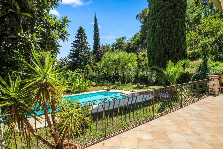Maison à vendre à Cagnes-sur-Mer — Vue nature — photo 3