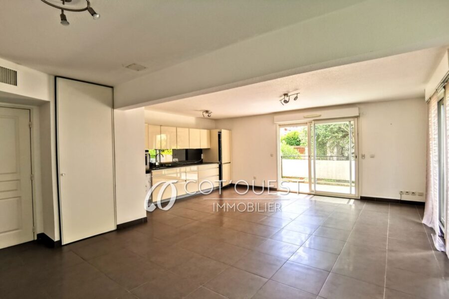 Appartement à louer à Nice — Vue parc & jardin — photo 2