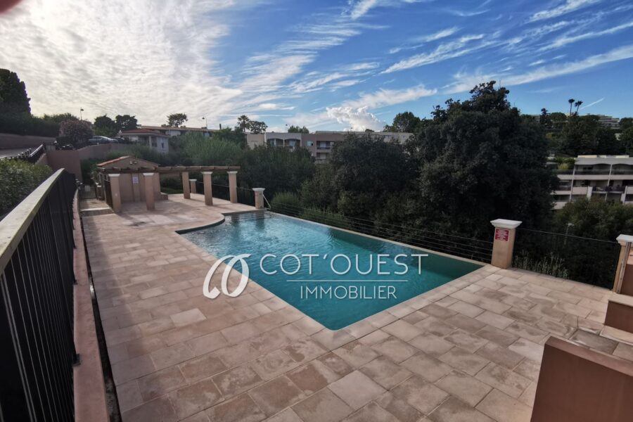 Appartement à louer à Nice — Vue parc & jardin — photo 9