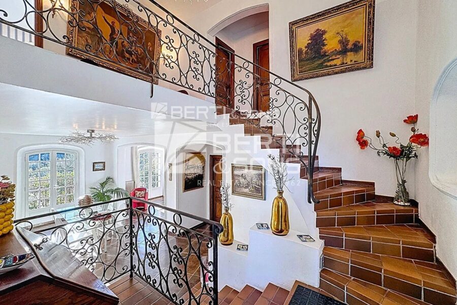 Maison à vendre à Mandelieu-la-Napoule — Vue nature — photo 4