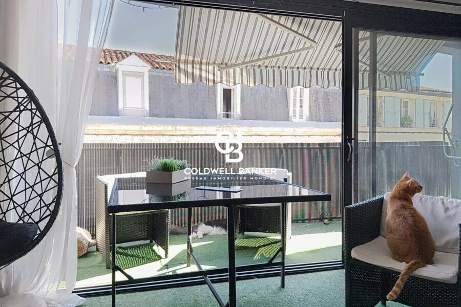 Appartement à vendre à Saintes — Vue sur la ville — photo 6