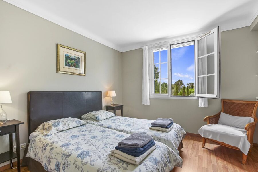 Maison à vendre à Draguignan — Vue parc & jardin — photo 17