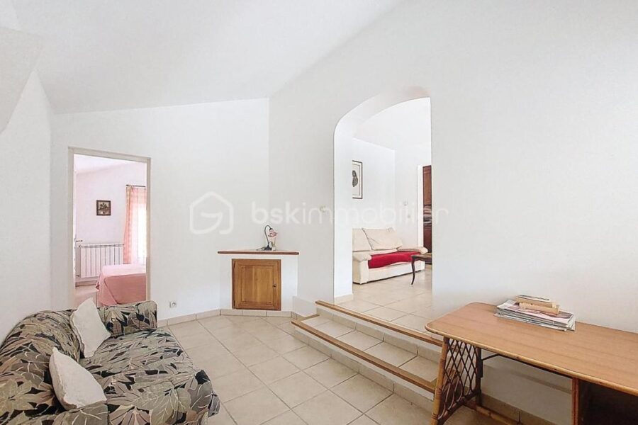 Maison à vendre à Six-Fours-les-Plages — Vue dégagée — photo 8