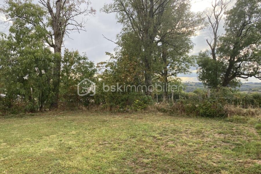 Terrain à vendre à Saint-Léger-Vauban — Vue nature — photo 1