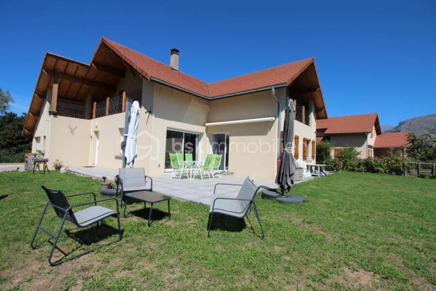 Maison à vendre à Poligny — Vue montagne — photo 6