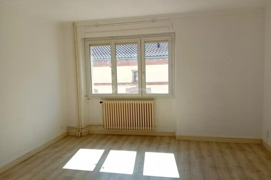 Maison à vendre à Carmaux — Vue parc & jardin — photo 12