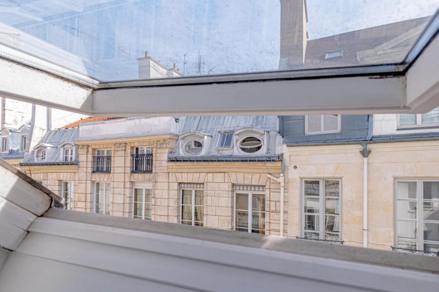 Appartement à vendre à Paris 1er arrondissement — Vue sur la ville — photo 15