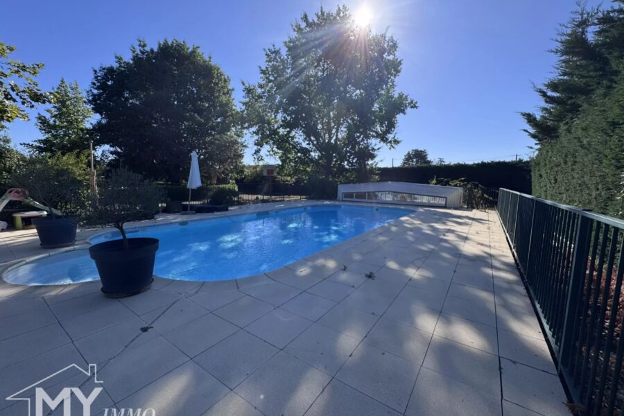Maison à vendre à Pineuilh — Vue parc & jardin — photo 6