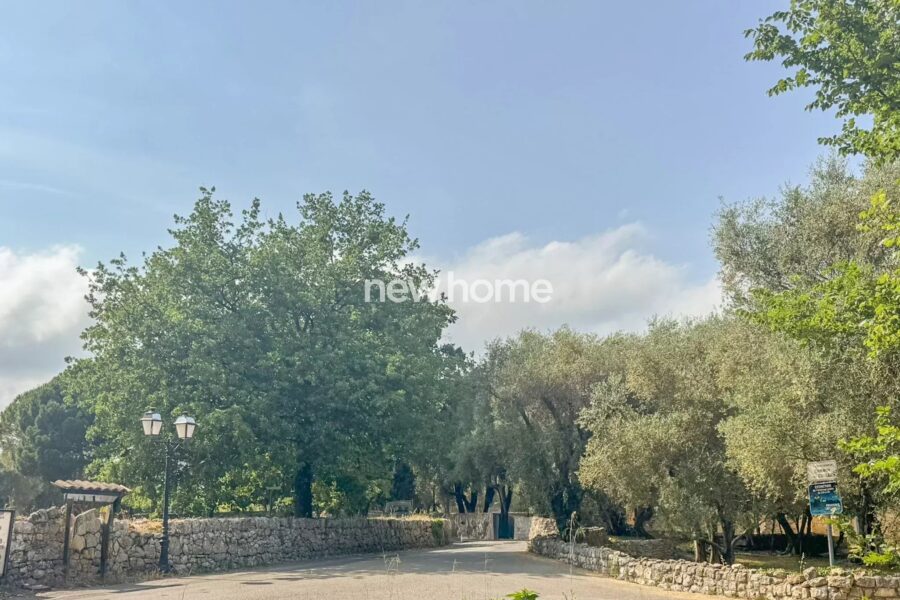 Maison à vendre à Châteauneuf-Grasse — Vue parc & jardin — photo 2