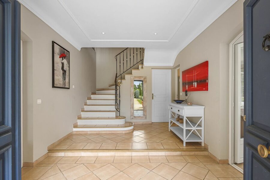 Maison à vendre à Draguignan — Vue parc & jardin — photo 37