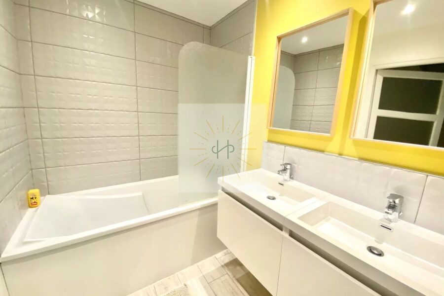 Maison à vendre à Condillac — Vue montagne — photo 16