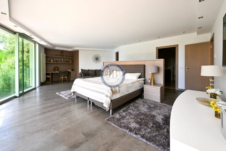 Maison à vendre à Mougins — Vue parc & jardin — photo 4