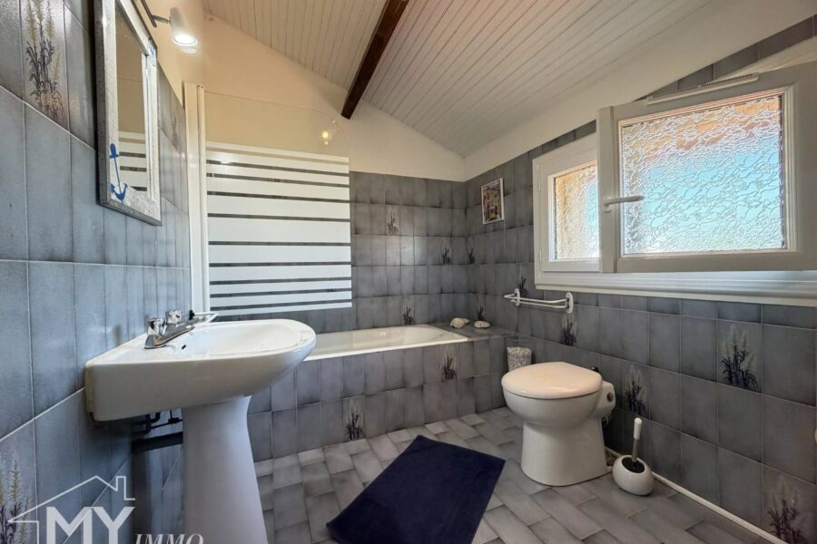 Maison à vendre à Pineuilh — Vue parc & jardin — photo 18