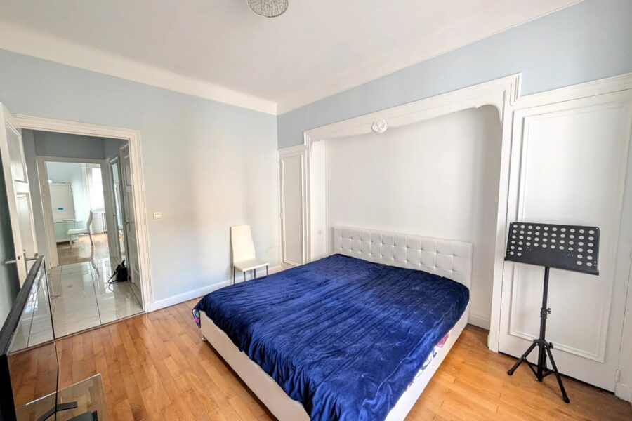 Appartement à vendre à Lyon 6e arrondissement — Vue sur la ville — photo 9