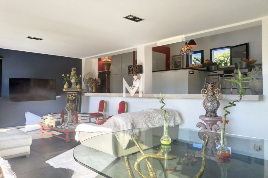 Maison à vendre à Le Plan-de-la-Tour — Vue vignes — photo 8