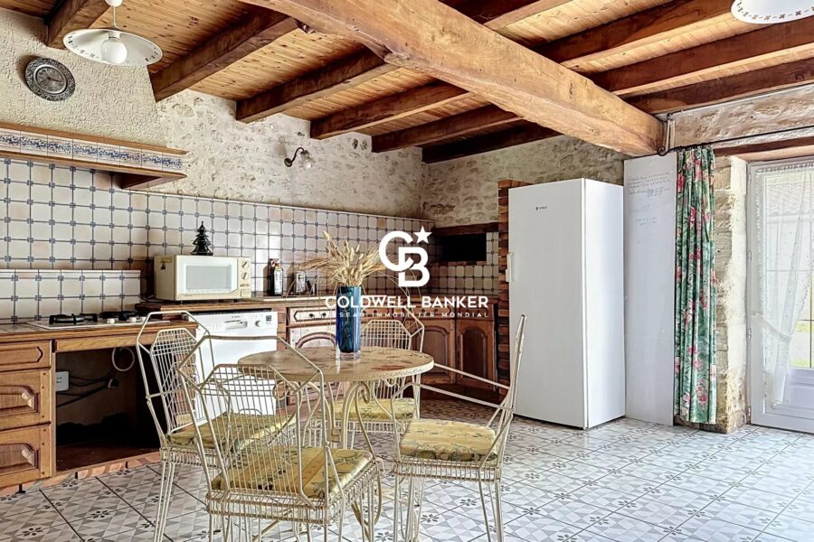 Maison à vendre à Port-des-Barques — Vue parc & jardin — photo 20