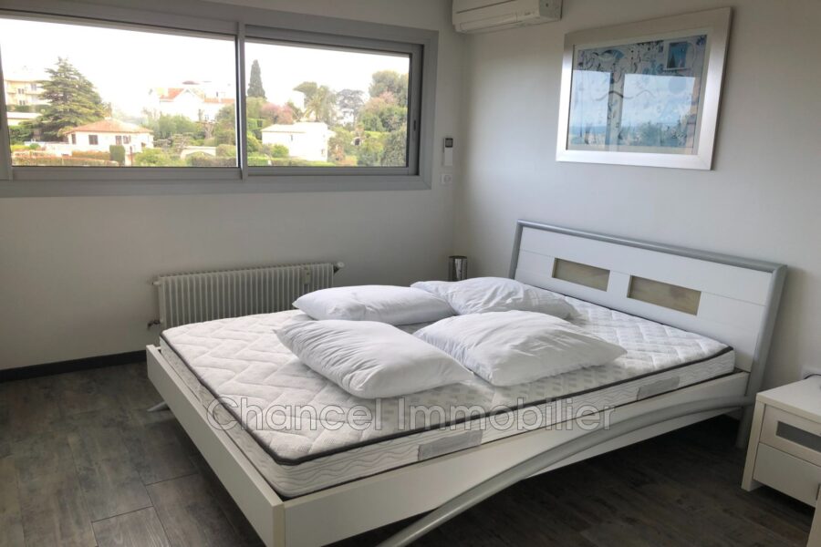 Appartement à louer à Antibes — Vue mer — photo 2